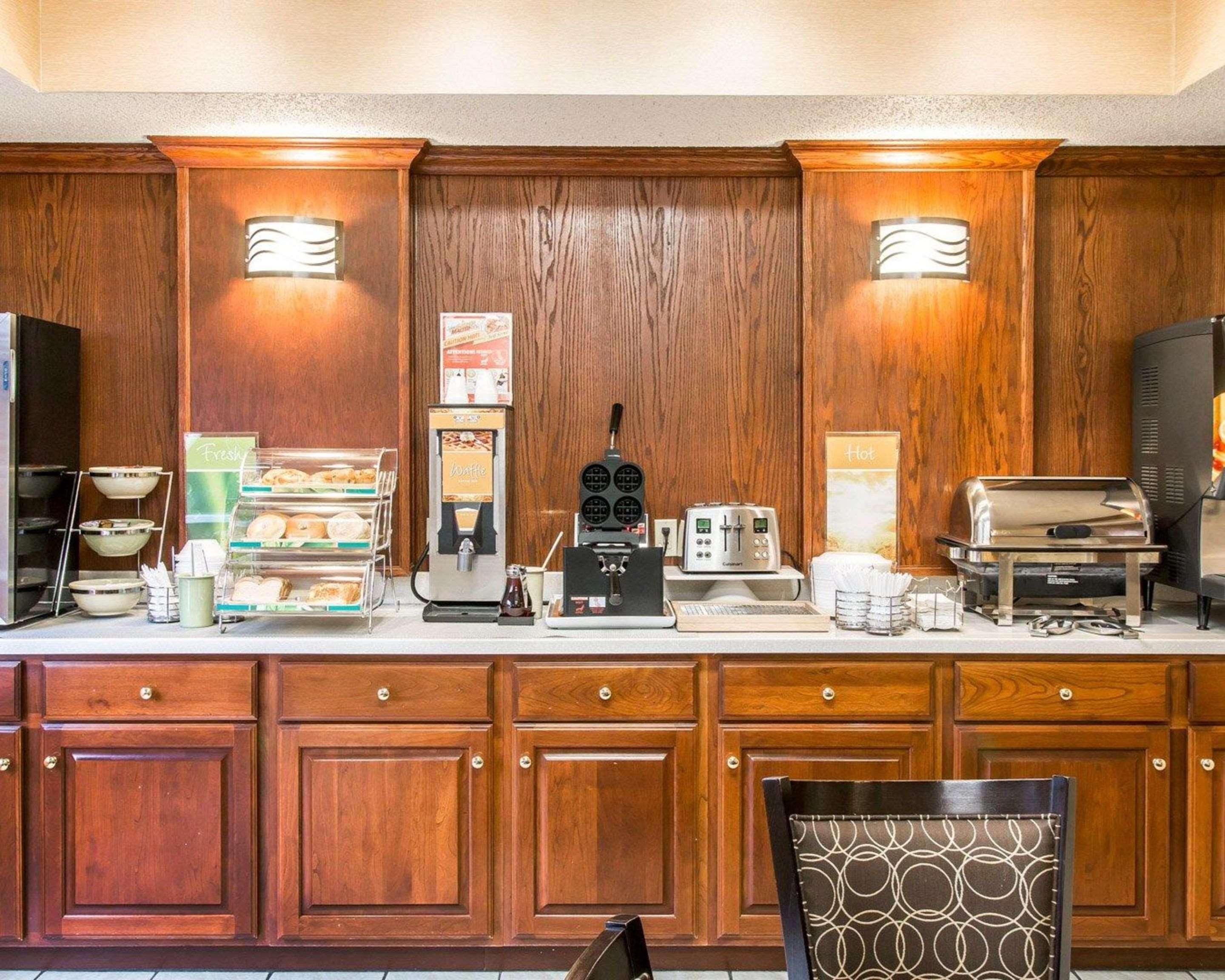 Quality Inn&Suites- Niles Extérieur photo