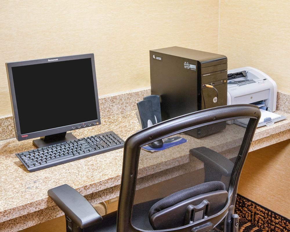 Quality Inn&Suites- Niles Extérieur photo